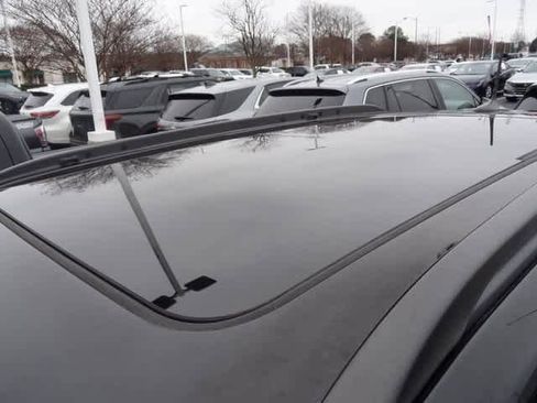 Used 2018 Jeep Compass Trailhawk w/ Navigation Group image 18