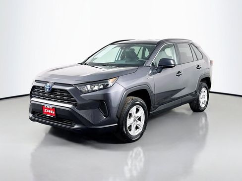 Used 2021 Toyota RAV4 LE AWD/4WD image 1