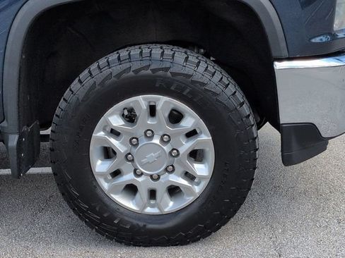 Used 2020 Chevrolet Silverado 3500 LT w/ All Star Edition AWD/4WD image 11