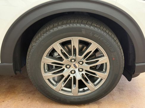 New 2026 Ford Explorer Platinum image 25