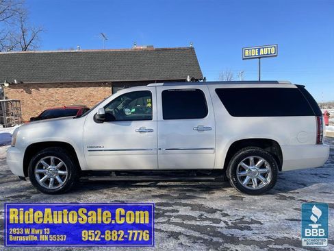 Used 2013 GMC Yukon XL Denali image 8