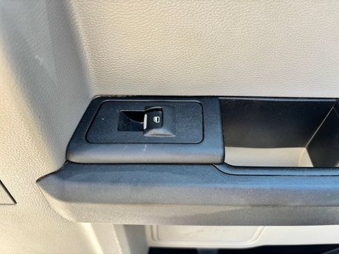 Used 2017 Ford F350 XL w/ Power Equipment Group RWD image 29