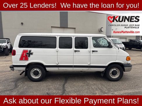 Used 1999 Dodge B2500 image 2