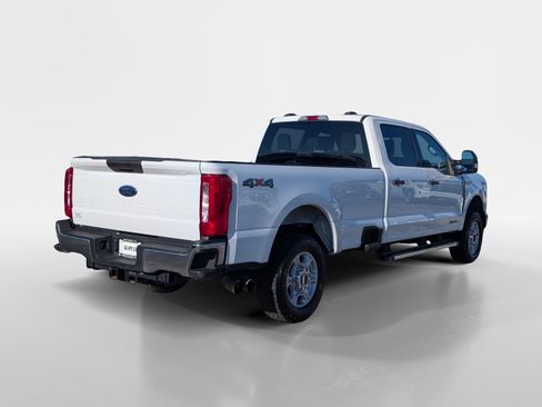 Used 2025 Ford F250 XLT image 6