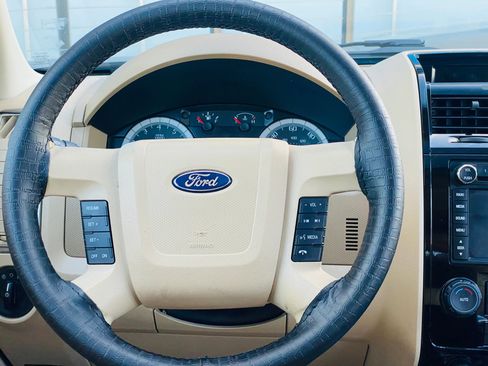 Used 2009 Ford Escape Limited image 31