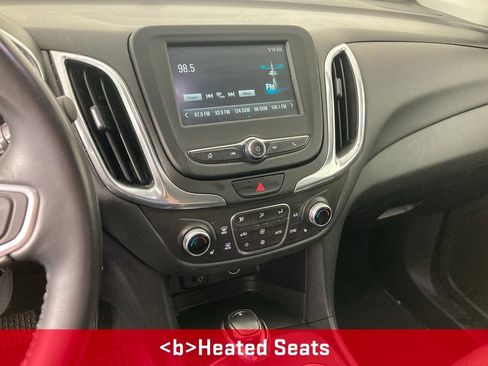 Used 2018 Chevrolet Equinox LT image 2