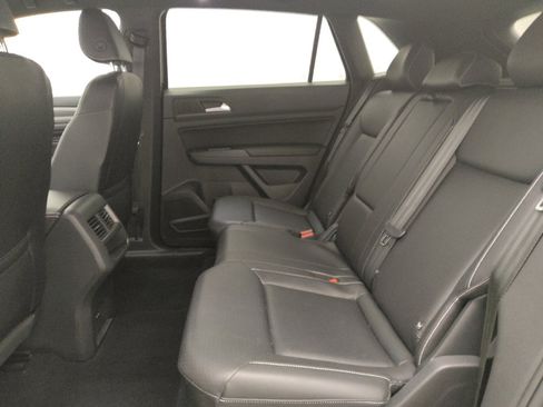 Used 2020 Volkswagen Atlas Cross Sport SEL AWD/4WD image 18