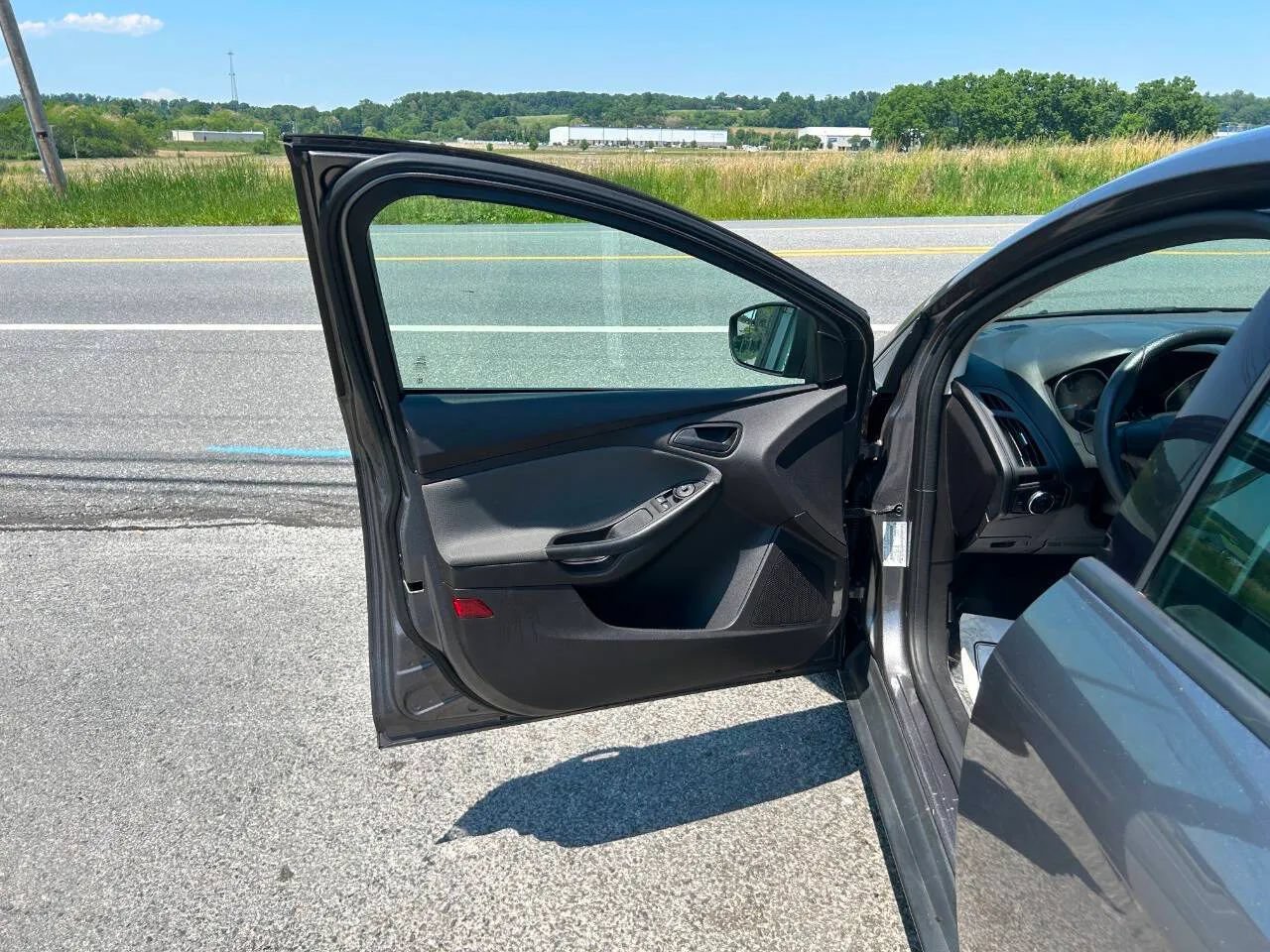 Used 2014 Ford Focus S FWD image 16
