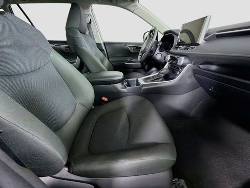 Used 2025 Toyota RAV4 LE FWD image 29