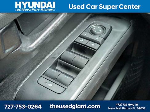 Used 2025 Toyota Tacoma SR5 RWD image 28