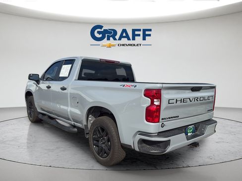 Used 2025 Chevrolet Silverado 1500 Custom w/ Turbomax Blackout Package AWD/4WD image 5