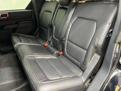 Used 2025 Ford Bronco Badlands AWD/4WD image 20
