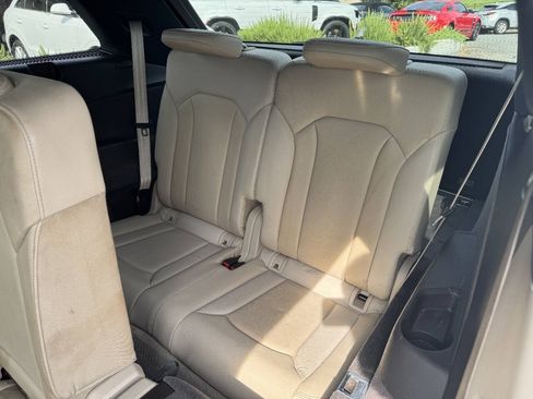 Used 2017 Audi Q7 3.0T Premium Plus AWD/4WD image 10