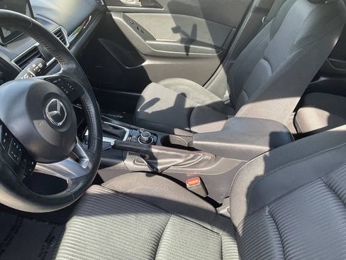 Used 2015 MAZDA MAZDA3 i Touring w/ Technology Package FWD image 12