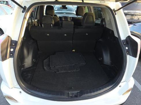 Used 2017 Toyota RAV4 LE image 6