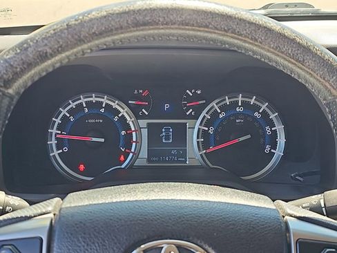 Used 2014 Toyota 4Runner SR5 image 10