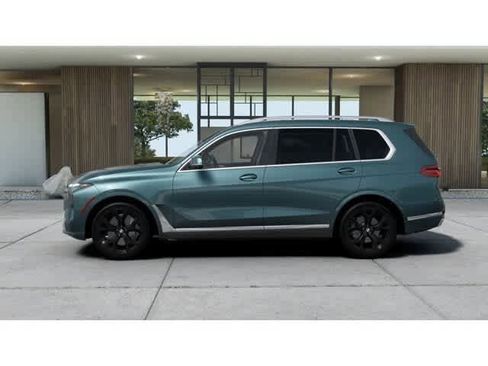 New 2026 BMW X7 xDrive40i w/ Premium Package image 4