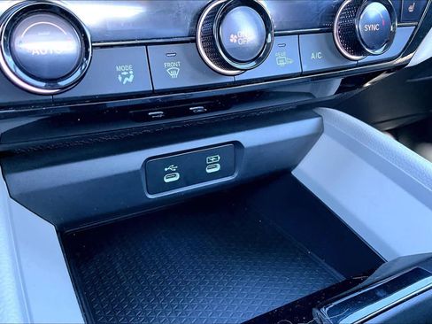 Used 2023 Honda Accord EX-L image 35