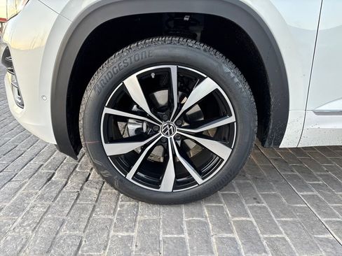 New 2026 Volkswagen Atlas Cross Sport SEL Premium R-Line AWD/4WD image 27