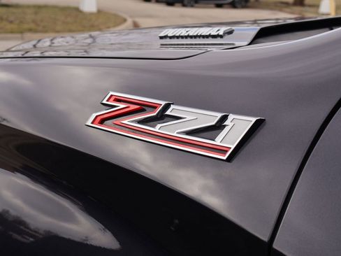 Used 2022 Chevrolet Silverado 1500 LT image 13