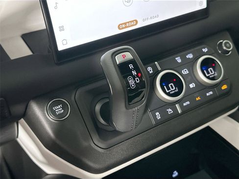 Certified 2025 Land Rover Defender 90 S AWD/4WD image 8