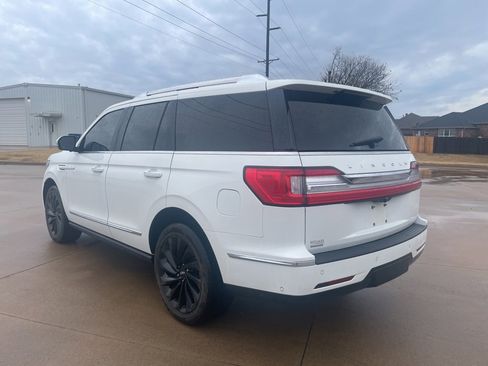 Used 2021 Lincoln Navigator Reserve image 4