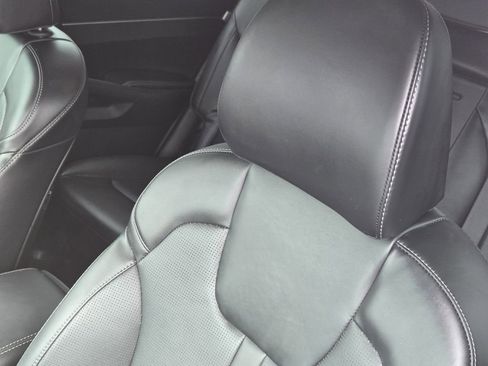 Certified 2025 Kia Sorento S FWD image 20
