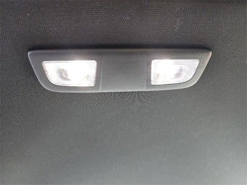 Used 2024 Chevrolet Silverado 1500 High Country w/ Technology Package image 31