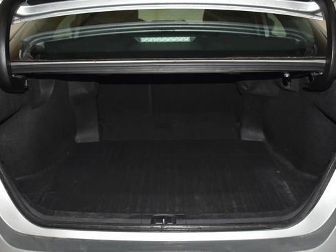 Used 2020 Toyota Camry SE FWD image 25