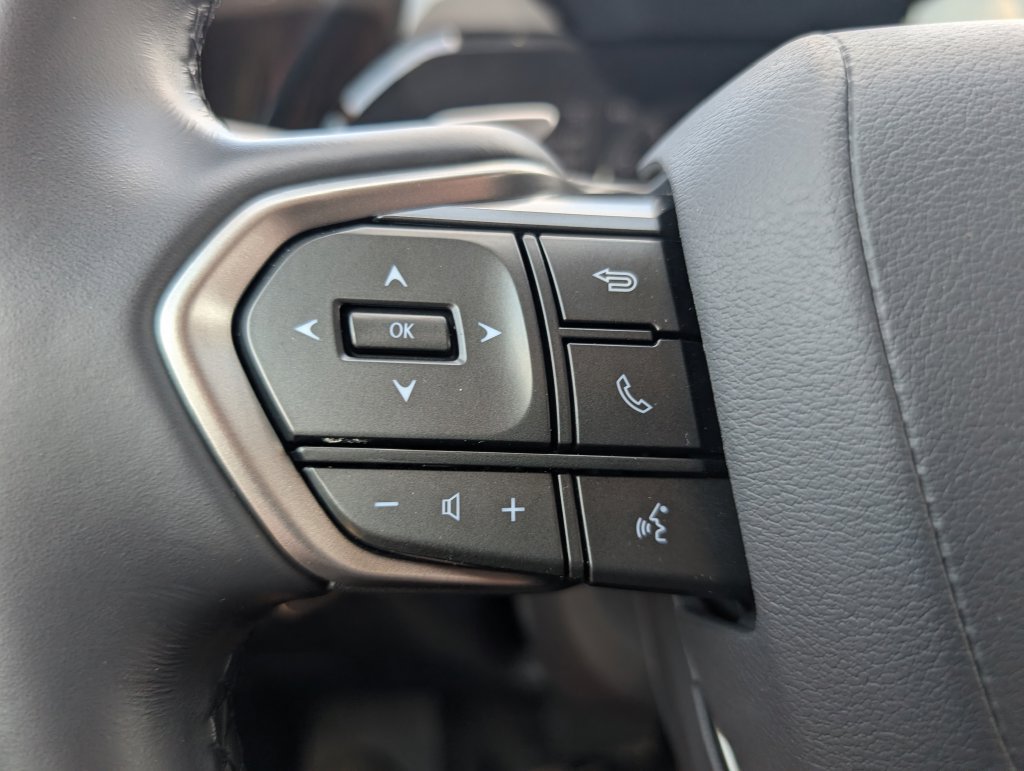 Used 2025 Lexus NX 250 FWD w/ Accessory Package (Z1) image 18
