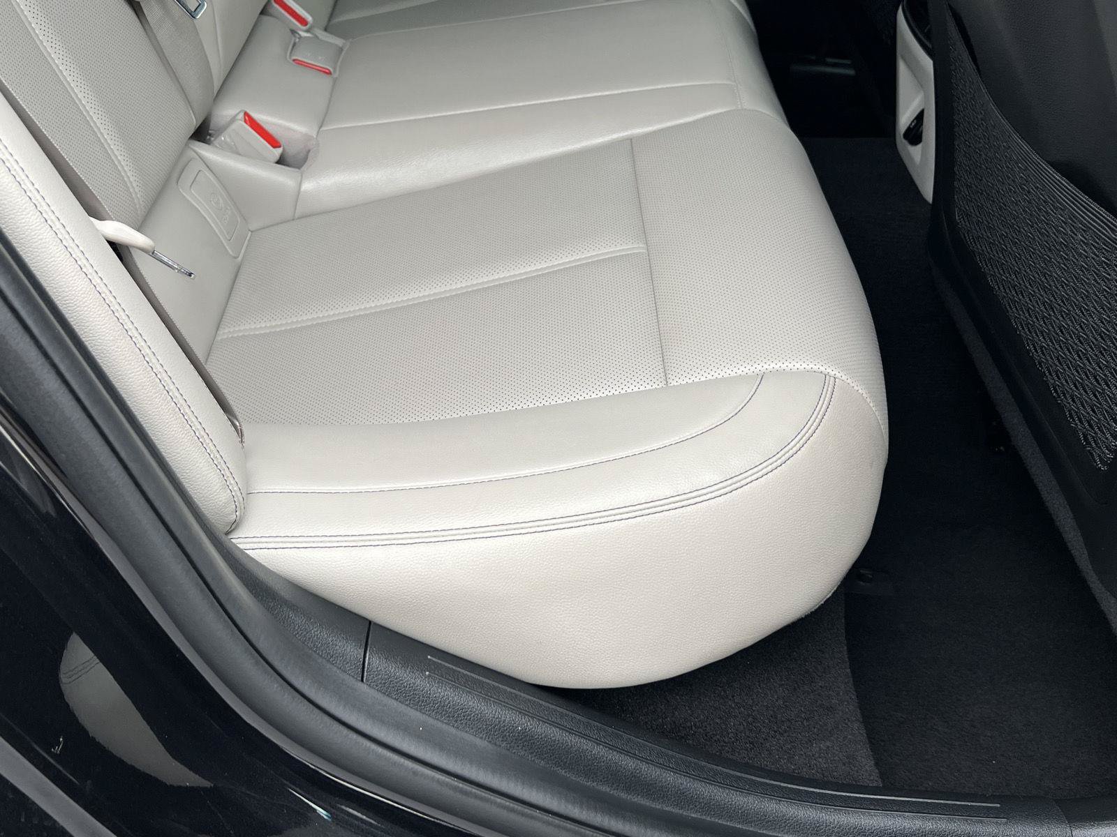 Used 2023 Genesis G70 2.0T AWD/4WD image 27