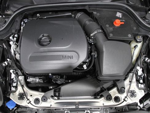 Certified 2025 MINI Cooper S image 20