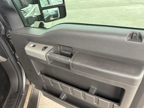 Used 2014 Ford F350 Lariat w/ Camper Package AWD/4WD image 21