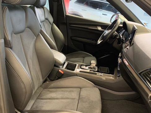 Used 2022 Audi SQ5 Premium Plus w/ Premium Plus Package image 53