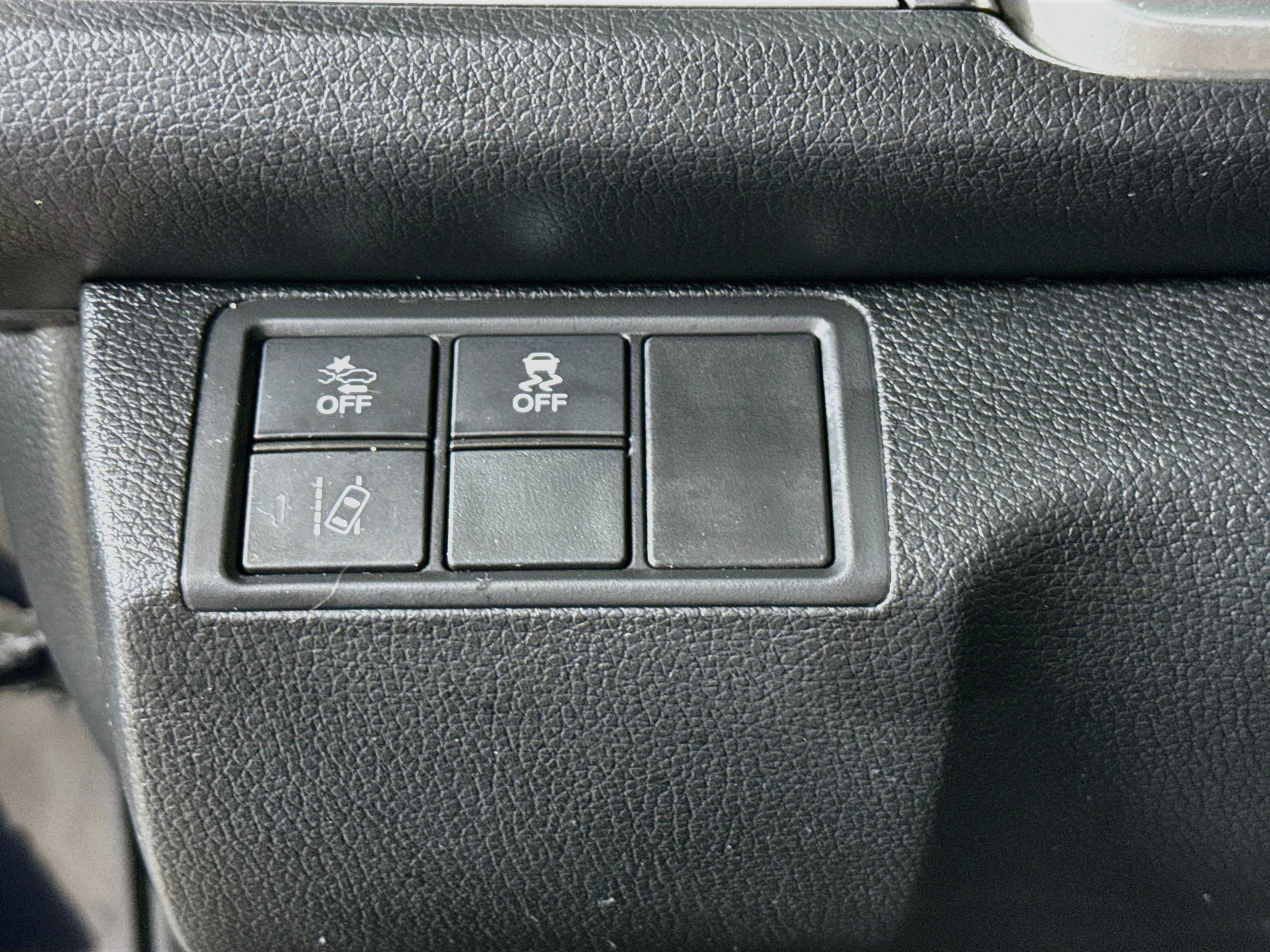 Used 2018 Honda Civic Touring image 9
