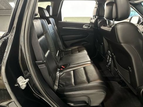 Used 2018 Jeep Grand Cherokee Limited AWD/4WD image 31
