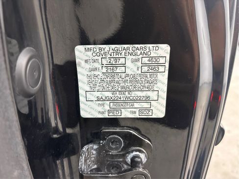 Used 1998 Jaguar XK8 Convertible RWD image 28
