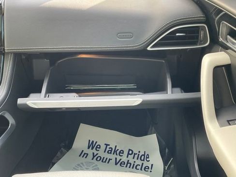 Used 2019 Jaguar F-PACE R-Sport image 27