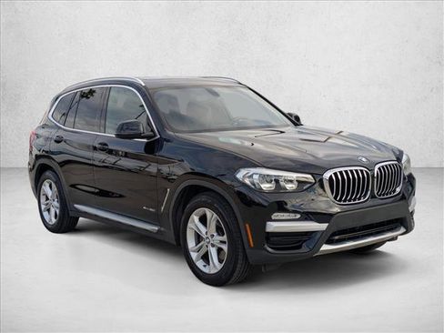 Used 2018 BMW X3 xDrive30i image 3