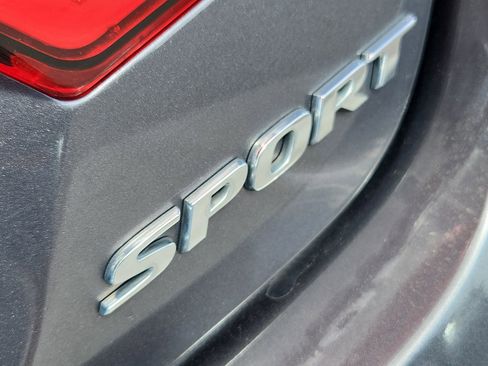 Used 2018 Honda Accord Sport image 13