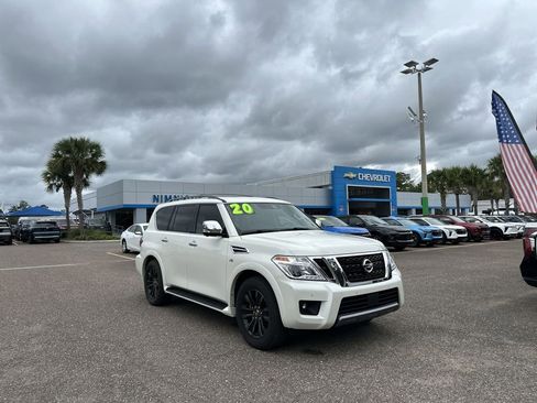 Used 2020 Nissan Armada Platinum image 10