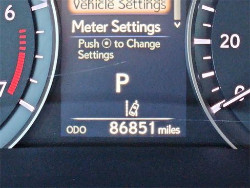 Used 2018 Lexus RX 350 350 4D Sport Utility w/ Premium Package image 17