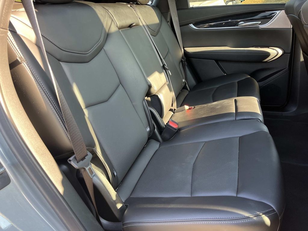 Certified 2023 Cadillac XT5 Premium Luxury w/ Technology Package FWD image 27