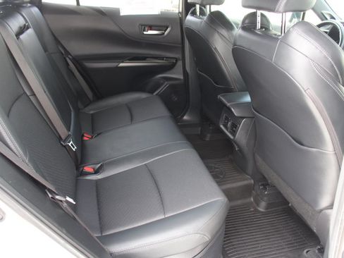 Used 2022 Toyota Venza Limited w/ Advanced Technology Package AWD/4WD image 18