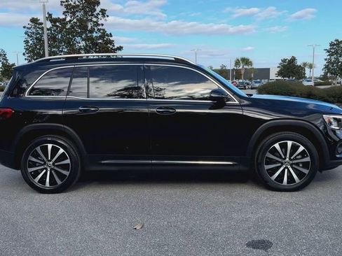 Used 2022 Mercedes-Benz GLB 250 GLB 250 image 9