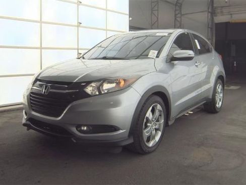 Used 2017 Honda HR-V EX image 1