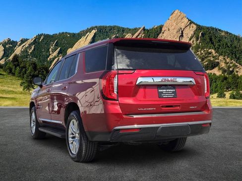 Used 2023 GMC Yukon SLT AWD/4WD image 5