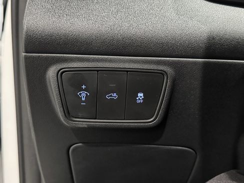 Used 2023 Hyundai Santa Cruz SEL w/ Cargo Package image 28