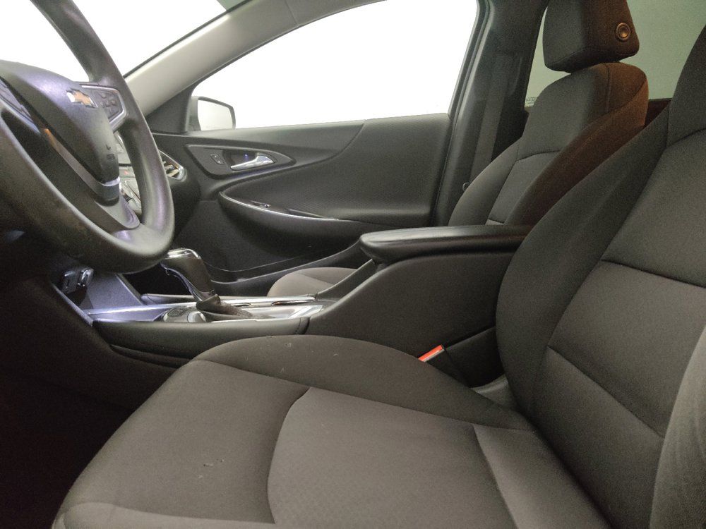 Used 2018 Chevrolet Malibu LT FWD image 17