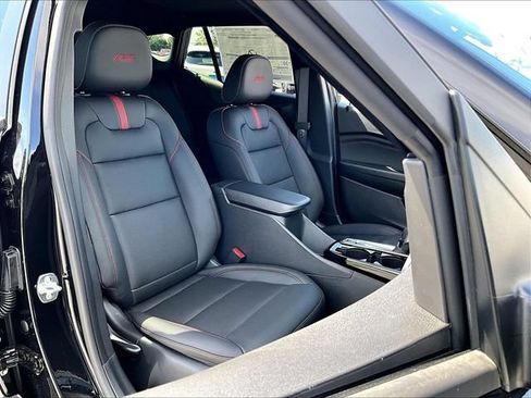 New 2026 Chevrolet Trax RS w/ Sunroof Package FWD image 30